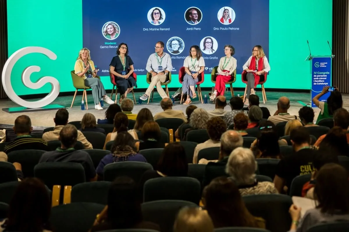 The 'From Code to Care' panel at the IV Congress of People with Cancer and Families of Catalonia