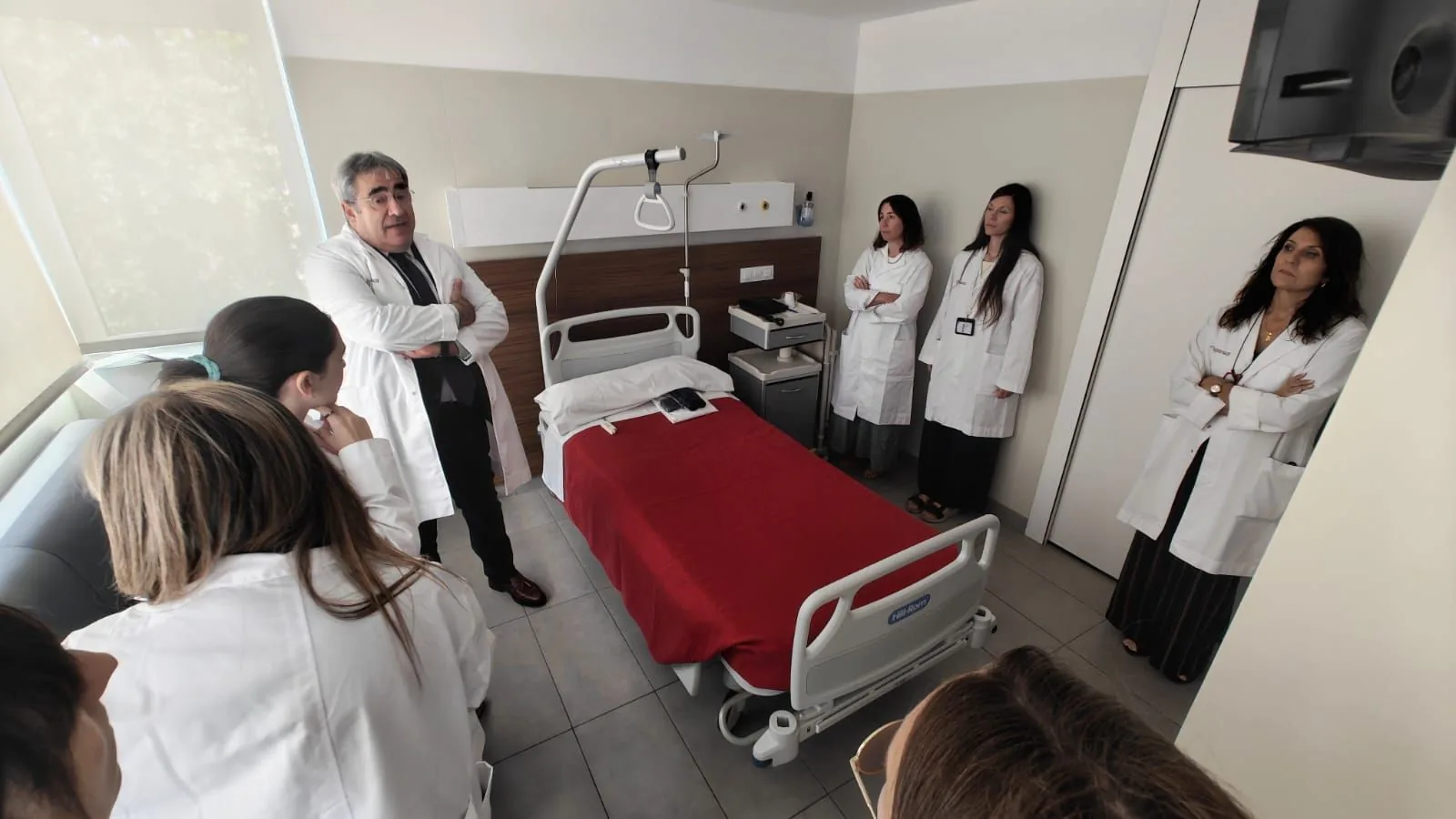 NeumaCare touring Hospital Egarsat's facilities with the medical team